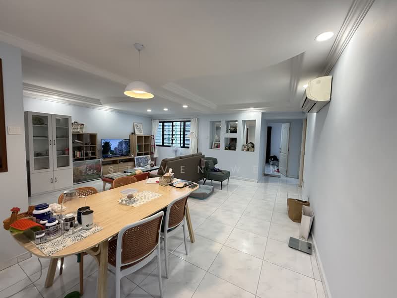 245 Compassvale Road, 245 Compassvale Road, 3 Bedrooms, 1,180 sqft, HDB Flat For Rent, by Steven Wen, 500113796 - Living Room - PropertyGuru.com.sg