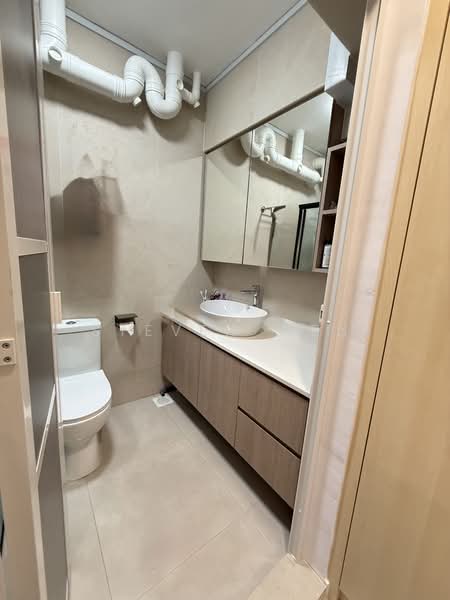 245 Compassvale Road, 245 Compassvale Road, 3 Bedrooms, 1,180 sqft, HDB Flat For Rent, by Steven Wen, 500113796 - Bathroom - PropertyGuru.com.sg