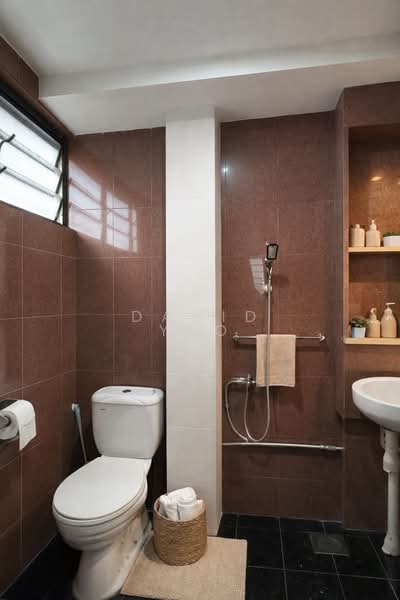 103 Jurong East Street 13, 103 Jurong East Street 13, 3 Bedrooms, 1,291 sqft, HDB Flat For Sale, by David Yeo, 500113801 - Bathroom - PropertyGuru.com.sg