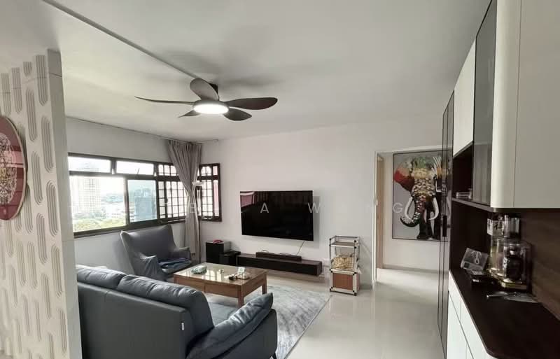 38 Jalan Rumah Tinggi, 38 Jalan Rumah Tinggi, Room Rental, 130 sqft, HDB Flat For Rent, by Stella Wang, 500113828 - Living Room - PropertyGuru.com.sg