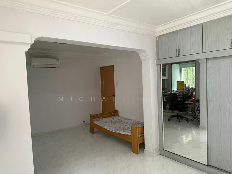 328 Woodlands Street 32, 328 Woodlands Street 32, 5 Bedrooms, 1,754 sqft, HDB Flat For Sale, by Michael Soe, 500113830 - Bedroom - PropertyGuru.com.sg