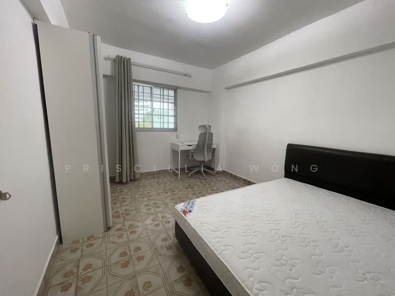 212 Ang Mo Kio Avenue 3, 212 Ang Mo Kio Avenue 3, 2 Bedrooms, 721 sqft, HDB Flat For Rent, by Priscillia Wong, 500113832 - Common Bedroom - PropertyGuru.com.sg