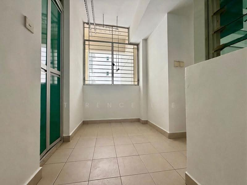 The Clearwater, 4 Bedok Reservoir View, Bedok / Upper East Coast, 3 Bedrooms, 1,356 sqft, Condominium For Rent, by Terence Lee, 500113840 - Yard area - PropertyGuru.com.sg