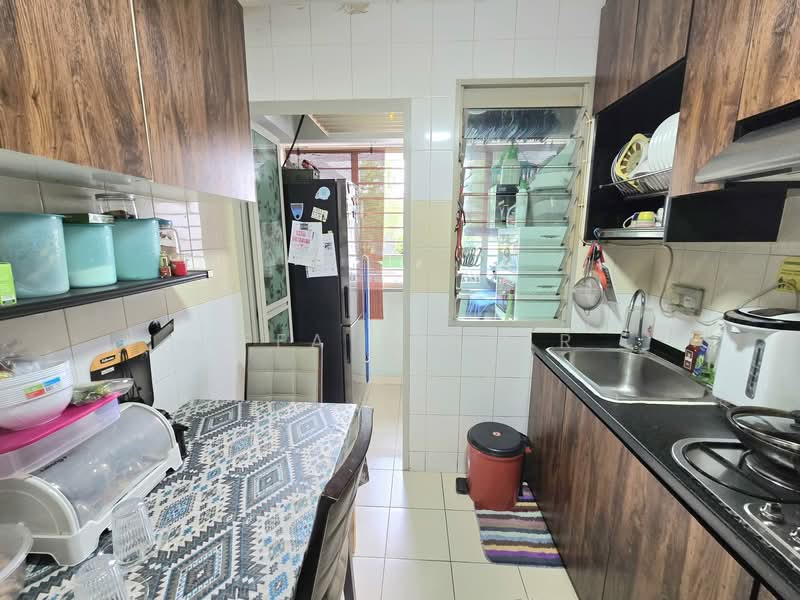 601C Punggol Central, 601C Punggol Central, 2 Bedrooms, 753 sqft, HDB Flat For Sale, by Affa Jaffar, 500113841 - Kitchen - PropertyGuru.com.sg
