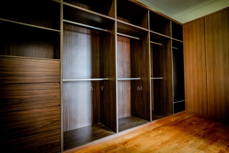 3-Storey Freehold Detached near Kovan & Serangoon MRT, , 7 Bedrooms, 5,650 sqft, Detached House For Sale, by Fay Lim, 500113845 - 2nd Master Ensuite Bedroom - PropertyGuru.com.sg