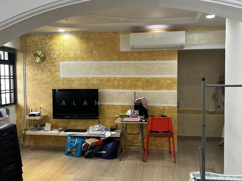 126 Rivervale Street, 126 Rivervale Street, 3 Bedrooms, 1,076 sqft, HDB Flat For Sale, by Alan Lim HM, 500113853 - Living Room - PropertyGuru.com.sg