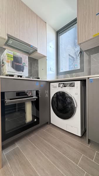 Verticus, 3 Jalan Kemaman, 2 Bedrooms, 775 sqft, Condominium For Sale, by Richard Lam, 500113859 - Kitchen - PropertyGuru.com.sg