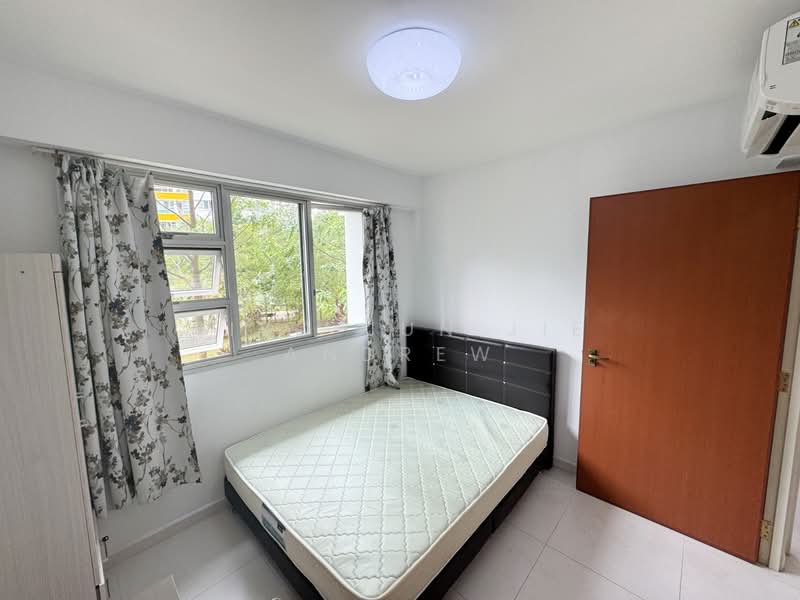 312B Clementi Avenue 4, 312B Clementi Avenue 4, 2 Bedrooms, 743 sqft, HDB Flat For Rent, by Siyo Jun Jie Andrew, 500113871 - Bedroom - PropertyGuru.com.sg
