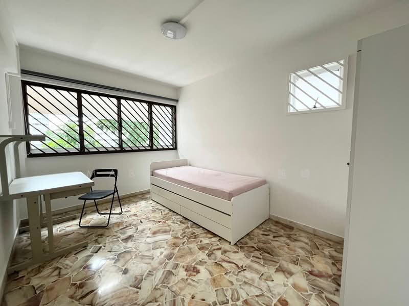 185 Bishan Street 13, 185 Bishan Street 13, 2 Bedrooms, 915 sqft, HDB Flat For Rent, by Mabel Ng 黄施綺, 500113880 - Common Corner Bedroom - PropertyGuru.com.sg