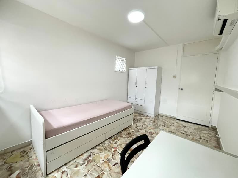 185 Bishan Street 13, 185 Bishan Street 13, 2 Bedrooms, 915 sqft, HDB Flat For Rent, by Mabel Ng 黄施綺, 500113880 - Common Corner Bedroom - PropertyGuru.com.sg