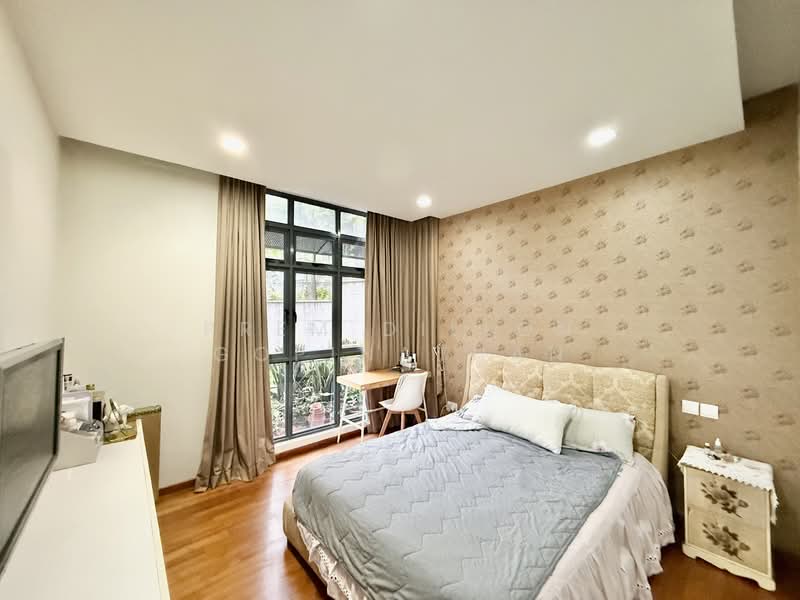 Carissa Park Condo, 2 Flora Drive, 3 Bedrooms, 1,647 sqft, Condominium For Sale, by Prem Dillon Gopinathan, 500113881 - Bedroom - PropertyGuru.com.sg