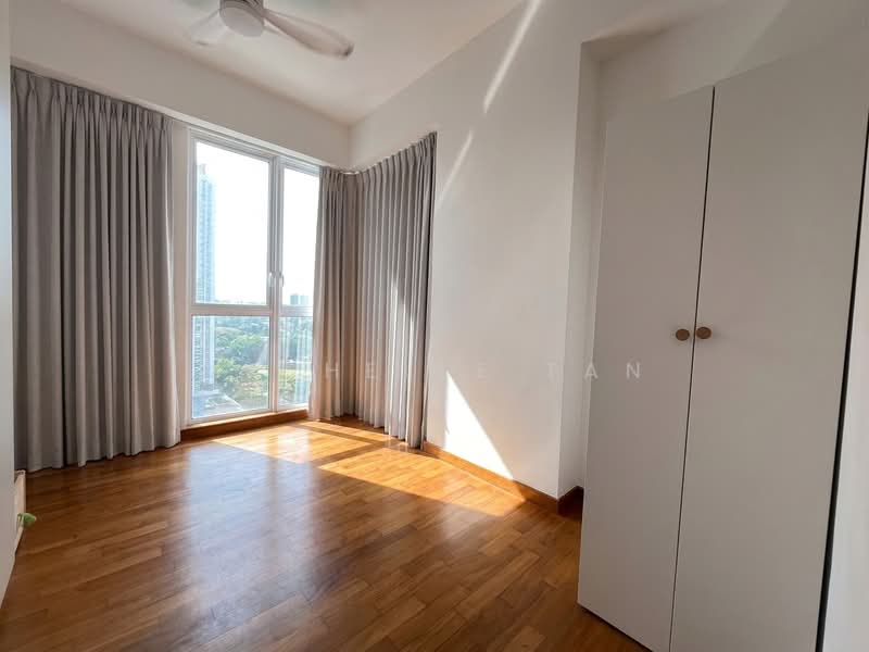 Alessandrea, 31 Alexandra Road, 3 Bedrooms, 1,001 sqft, Apartment For Sale, by Michelle Tan, 500113885 - Bedroom - PropertyGuru.com.sg