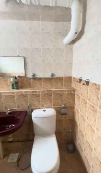 856 Jurong West Street 81, 856 Jurong West Street 81, 3 Bedrooms, 1,313 sqft, HDB Flat For Rent, by Lynn Xia, 500113889 - Bathroom - PropertyGuru.com.sg