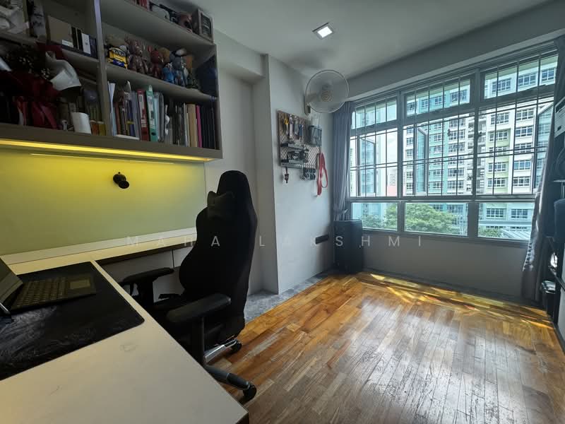 210A Compassvale Lane, 210A Compassvale Lane, 3 Bedrooms, 1,001 sqft, HDB Flat For Sale, by MAHA LAKSHMI, 500113906 - Study - PropertyGuru.com.sg