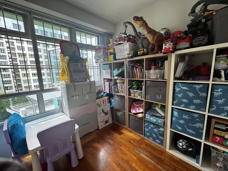 210A Compassvale Lane, 210A Compassvale Lane, 3 Bedrooms, 1,001 sqft, HDB Flat For Sale, by MAHA LAKSHMI, 500113906 - Interior - PropertyGuru.com.sg