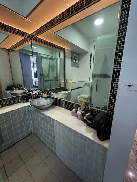210A Compassvale Lane, 210A Compassvale Lane, 3 Bedrooms, 1,001 sqft, HDB Flat For Sale, by MAHA LAKSHMI, 500113906 - Bathroom - PropertyGuru.com.sg