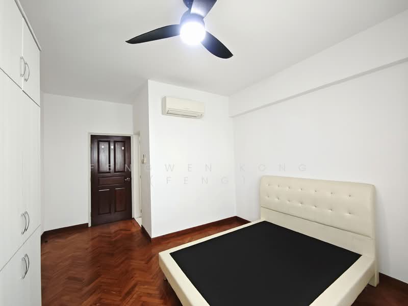 Avila Gardens, 19 Flora Road, 2 Bedrooms, 898 sqft, Condominium For Sale, by Fengwen Kong (Feng), 500113909 - Master bedroom - PropertyGuru.com.sg