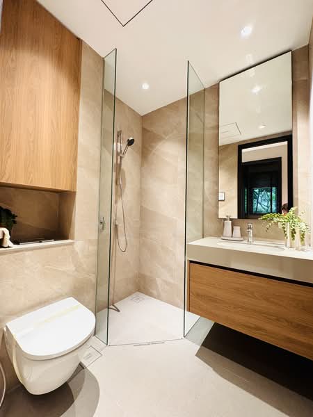 The Hillshore, 292 Pasir Panjang Rd, 2 Bedrooms, 743 sqft, Condominium For Sale, by Sandy Lim 林莎莎, 500113911 - Bathroom - PropertyGuru.com.sg