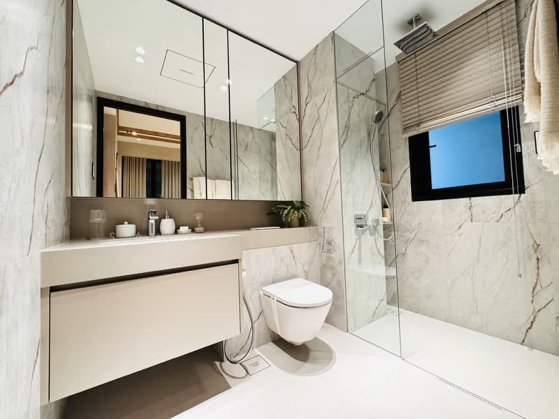 The Hillshore, 292 Pasir Panjang Rd, 2 Bedrooms, 743 sqft, Condominium For Sale, by Sandy Lim 林莎莎, 500113911 - Bathroom - PropertyGuru.com.sg