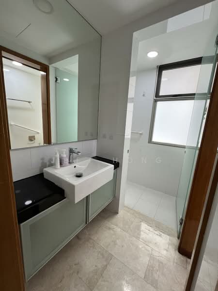 The Calrose, 511 Yio Chu Kang Road, 4 Bedrooms, 1,593 sqft, Condominium For Rent, by Jeff Hong, 500113913 - Common Bathroom - PropertyGuru.com.sg