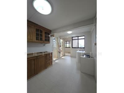 For Sale - Old 3-room HDB with utility LORONG 1 TOA PAYOH