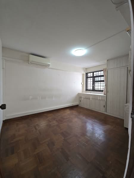 Old 3-room HDB with utility LORONG 1 TOA PAYOH, LORONG 1 TOA PAYOH, 2 Bedrooms, 850 sqft, HDB Flat For Sale, by Philip Peh, 500113921 - Interior - PropertyGuru.com.sg