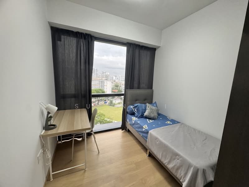 Piccadilly Grand, 1 Northumberland Road, Room Rental, 200 sqft, Condominium For Rent, by Susan Lai, 500113930 - Rm 3  common  - PropertyGuru.com.sg