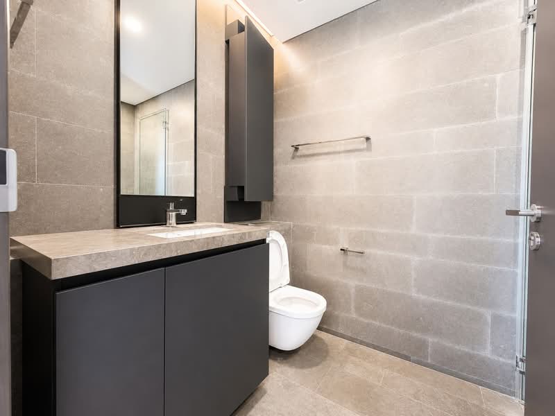 Skysuites @ Anson, 8 Enggor Street, 2 Bedrooms, 667 sqft, Condominium For Sale, by Chris Tan, 500113940 - Bathroom - PropertyGuru.com.sg