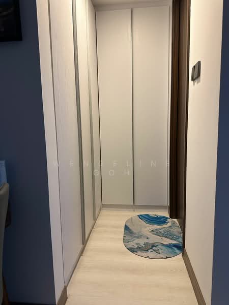 The Beacon, 130 Cantonment Road, 2 Bedrooms, 807 sqft, Apartment For Sale, by Wendeline Goh, 500113947 - Corridor - PropertyGuru.com.sg