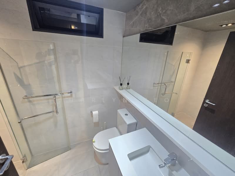 The Brownstone, 156 Canberra Drive, 3 Bedrooms, 915 sqft, Executive Condominium For Sale, by Sharlyn Neo, 500113957 - Bathroom - PropertyGuru.com.sg