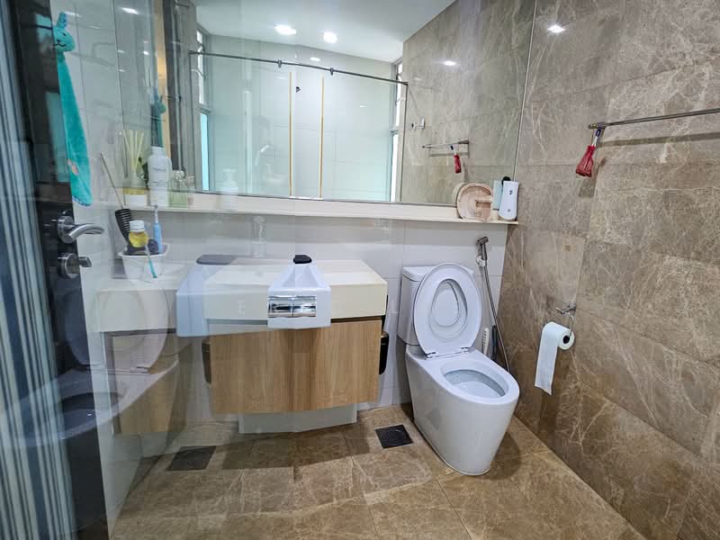 Caspian, 50 Lakeside Drive, 3 Bedrooms, 1,238 sqft, Condominium For Sale, by Eric Lee, 500113962 - Bathroom - PropertyGuru.com.sg