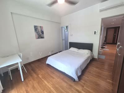 For Rent - Master Room at Simei Green