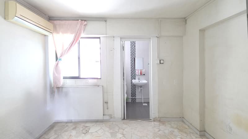 170 Bedok South Road, 170 Bedok South Road, 3 Bedrooms, 904 sqft, HDB Flat For Sale, by Bernard Lee, 500113972 - Bathroom - PropertyGuru.com.sg