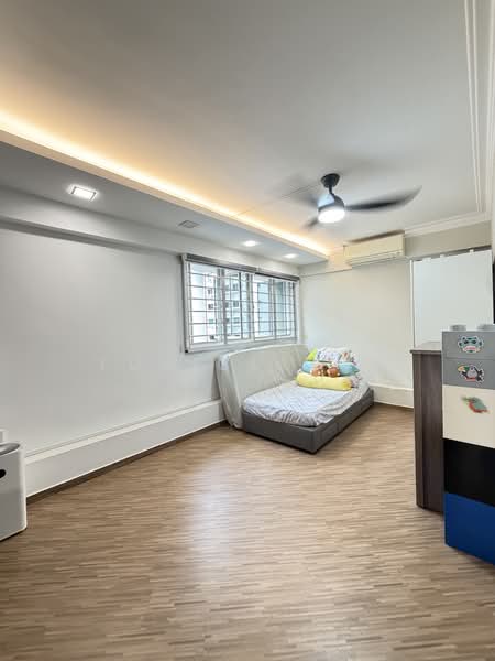254 Tampines Street 21, 254 Tampines Street 21, 3 Bedrooms, 1,356 sqft, HDB Flat For Sale, by Eunice Goh, 500113974 - Common Bedroom 2 - PropertyGuru.com.sg