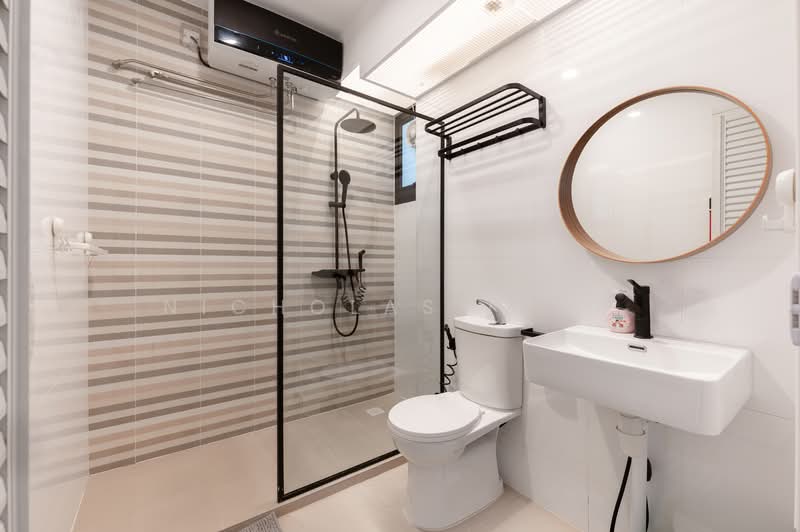 415A Northshore Drive, 415A Northshore Drive, 3 Bedrooms, 1,011 sqft, HDB Flat For Sale, by Nicholas Feng, 500113982 - Bathroom - PropertyGuru.com.sg