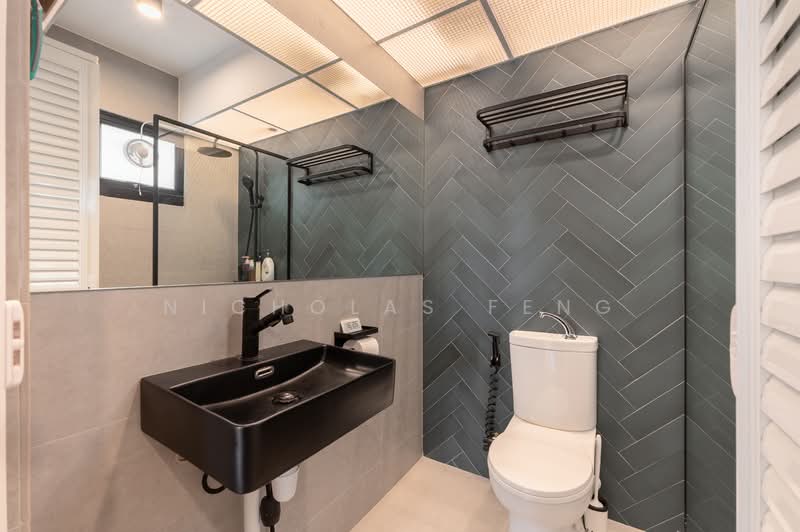 415A Northshore Drive, 415A Northshore Drive, 3 Bedrooms, 1,011 sqft, HDB Flat For Sale, by Nicholas Feng, 500113982 - Bathroom - PropertyGuru.com.sg