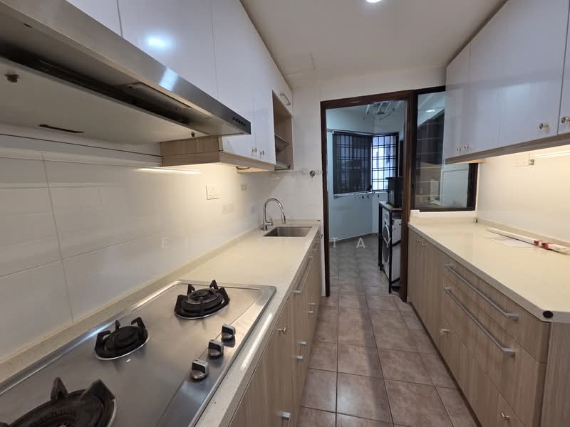 Eastvale, 31 Pasir Ris Drive 3, Room Rental, 135 sqft, Condominium For Rent, by Elaine Tay, 500113990 - Kitchen - PropertyGuru.com.sg