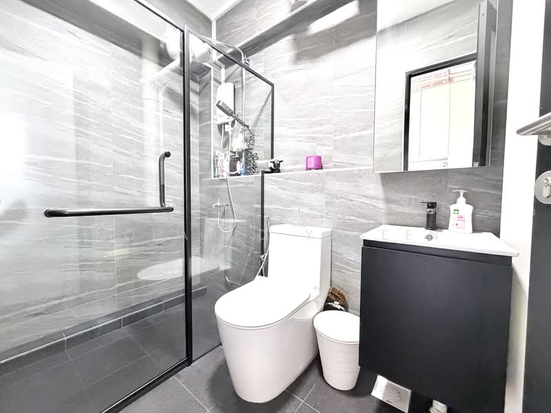 731 Woodlands Circle, 731 Woodlands Circle, 3 Bedrooms, 1,098 sqft, HDB Flat For Sale, by Mohamed Yaseen, 500113994 - Bathroom - PropertyGuru.com.sg