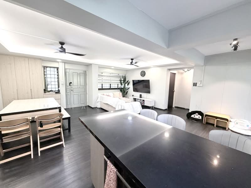 731 Woodlands Circle, 731 Woodlands Circle, 3 Bedrooms, 1,098 sqft, HDB Flat For Sale, by Mohamed Yaseen, 500113994 - Living Room - PropertyGuru.com.sg