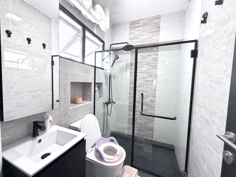 731 Woodlands Circle, 731 Woodlands Circle, 3 Bedrooms, 1,098 sqft, HDB Flat For Sale, by Mohamed Yaseen, 500113994 - Bathroom - PropertyGuru.com.sg