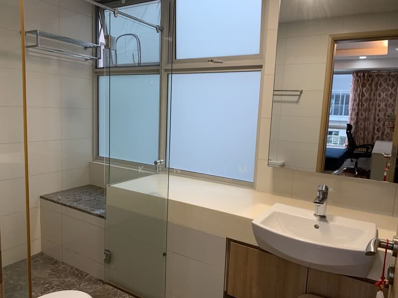 Caspian, 50 Lakeside Drive, Room Rental, 200 sqft, Condominium For Rent, by Ken Lim, 500114025 - Bathroom - PropertyGuru.com.sg