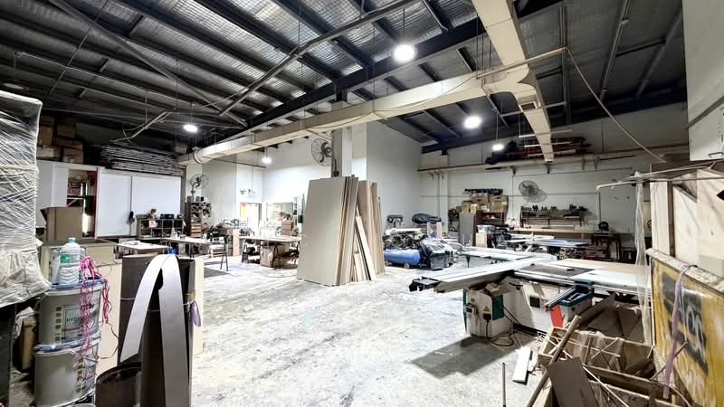 Hiangkie Industrial Building IV, 27 Woodlands Industrial Park E1, 2,800 sqft, Factory / Workshop (B2) For Rent, by Joyce Chua, 500114070 - Interior - CommercialGuru.com.sg