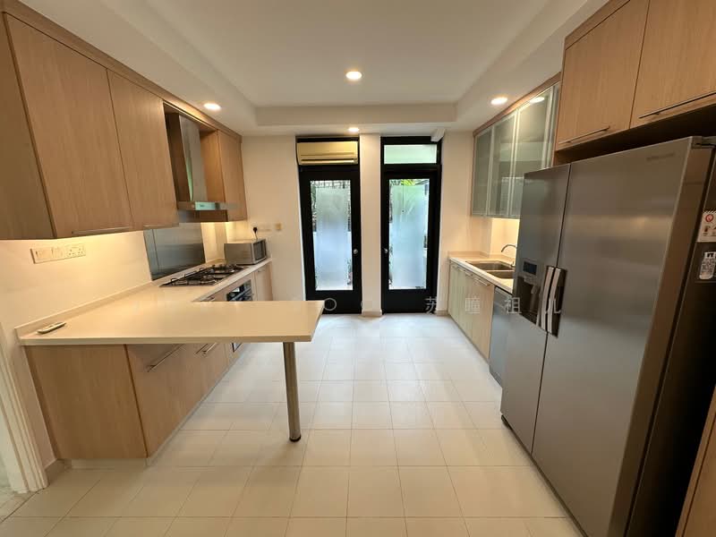 Brentwood Villas, Lloyd Road Singapore, 4 Bedrooms, 2,242 sqft, Cluster House For Rent, by Joey Soo 苏瞳祖儿, 500114082 - Kitchen - PropertyGuru.com.sg