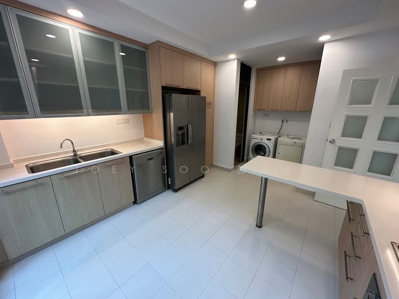 Brentwood Villas, Lloyd Road Singapore, 4 Bedrooms, 2,242 sqft, Cluster House For Rent, by Joey Soo 苏瞳祖儿, 500114082 - Kitchen - PropertyGuru.com.sg