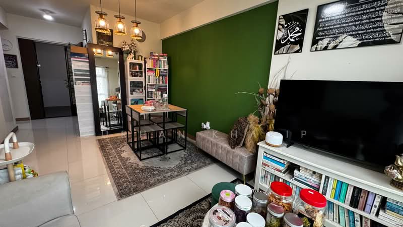 451A Bukit Batok West Avenue 6, 451A Bukit Batok West Avenue 6, 1 Bedroom, 506 sqft, HDB Flat For Sale, by Burhan Khalip, 500114106 - Living Room - PropertyGuru.com.sg
