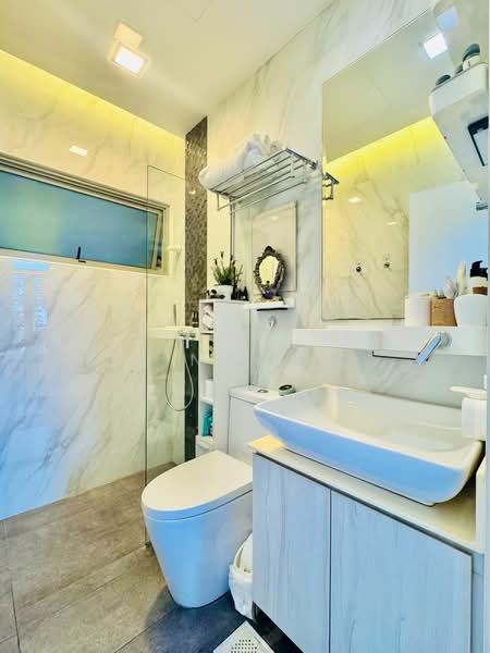 Venezio, 488 Upper East Coast Road, 2 Bedrooms, 1,227 sqft, Apartment For Sale, by Gina Lim, 500114120 - Bathroom - PropertyGuru.com.sg