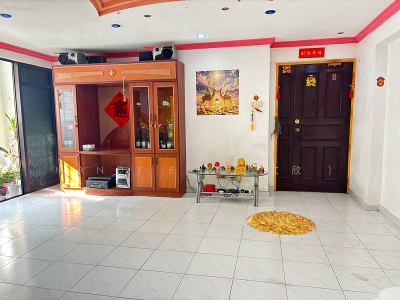 670A Choa Chu Kang Crescent, 670A Choa Chu Kang Crescent, 3 Bedrooms, 1,108 sqft, HDB Flat For Sale, by Mandy Ei ( 梁文欣 ), 500114126 - Living Room - PropertyGuru.com.sg