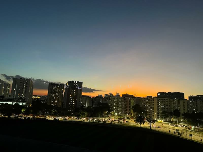 572A Woodlands Avenue 1, 572A Woodlands Avenue 1, 2 Bedrooms, 1,205 sqft, HDB Flat For Sale, by Mark Lim, 500114135 - Exterior - PropertyGuru.com.sg