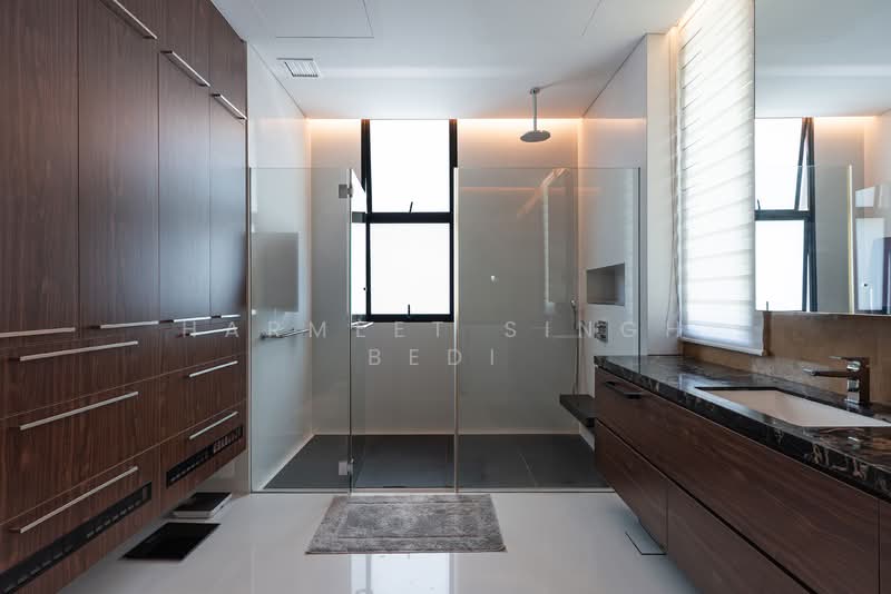 Greenleaf Road, Greenleaf Road, 5 Bedrooms, 7,523 sqft, Detached House For Sale, by Harmeet Singh Bedi, 500114143 - Bathroom - PropertyGuru.com.sg