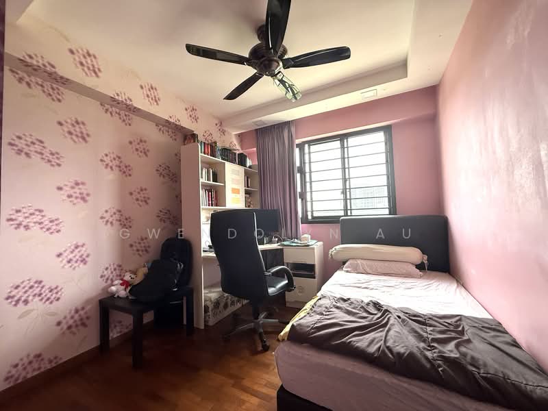 261B Punggol Way, 261B Punggol Way, 3 Bedrooms, 1,216 sqft, HDB Flat For Sale, by Gwendolyn Au, 500114145 - Bedroom - PropertyGuru.com.sg
